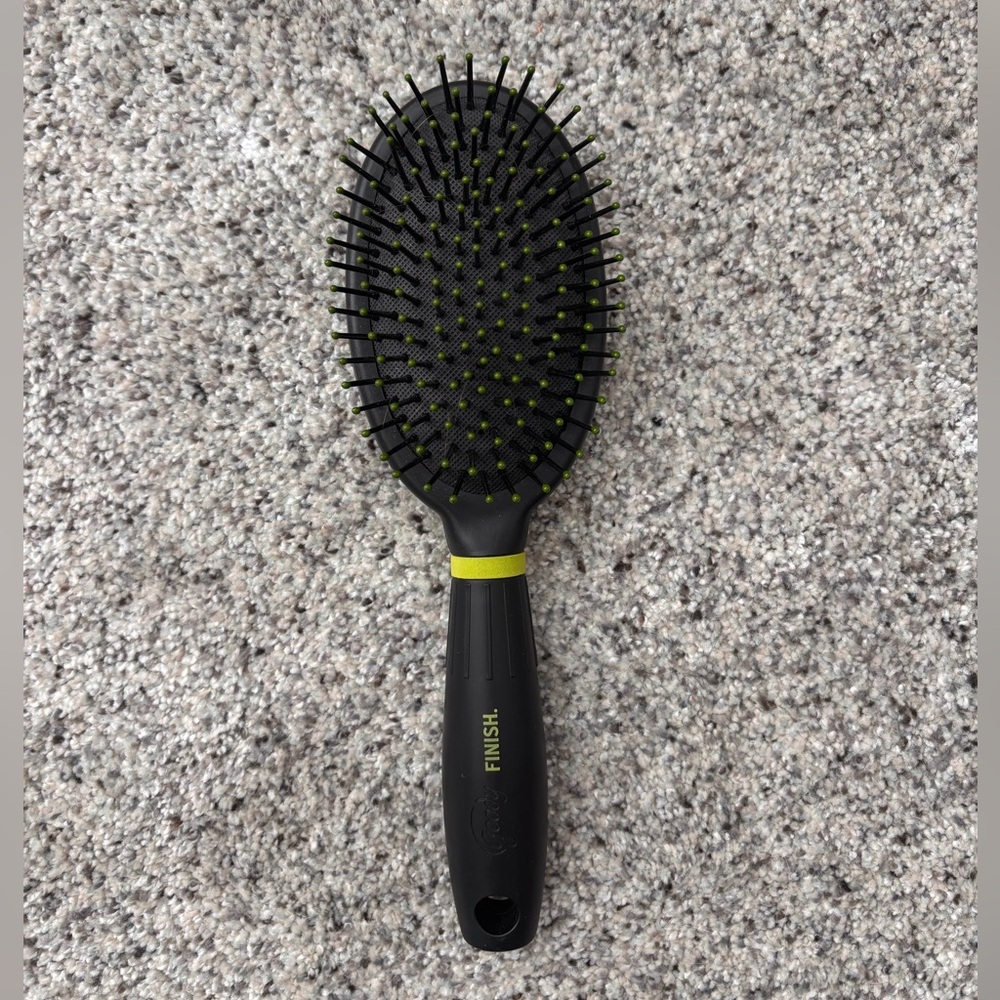 GOODY FINISH Black with Green  band Hair Brush